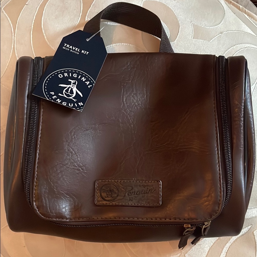 Original Penguin Brown Travel Kit